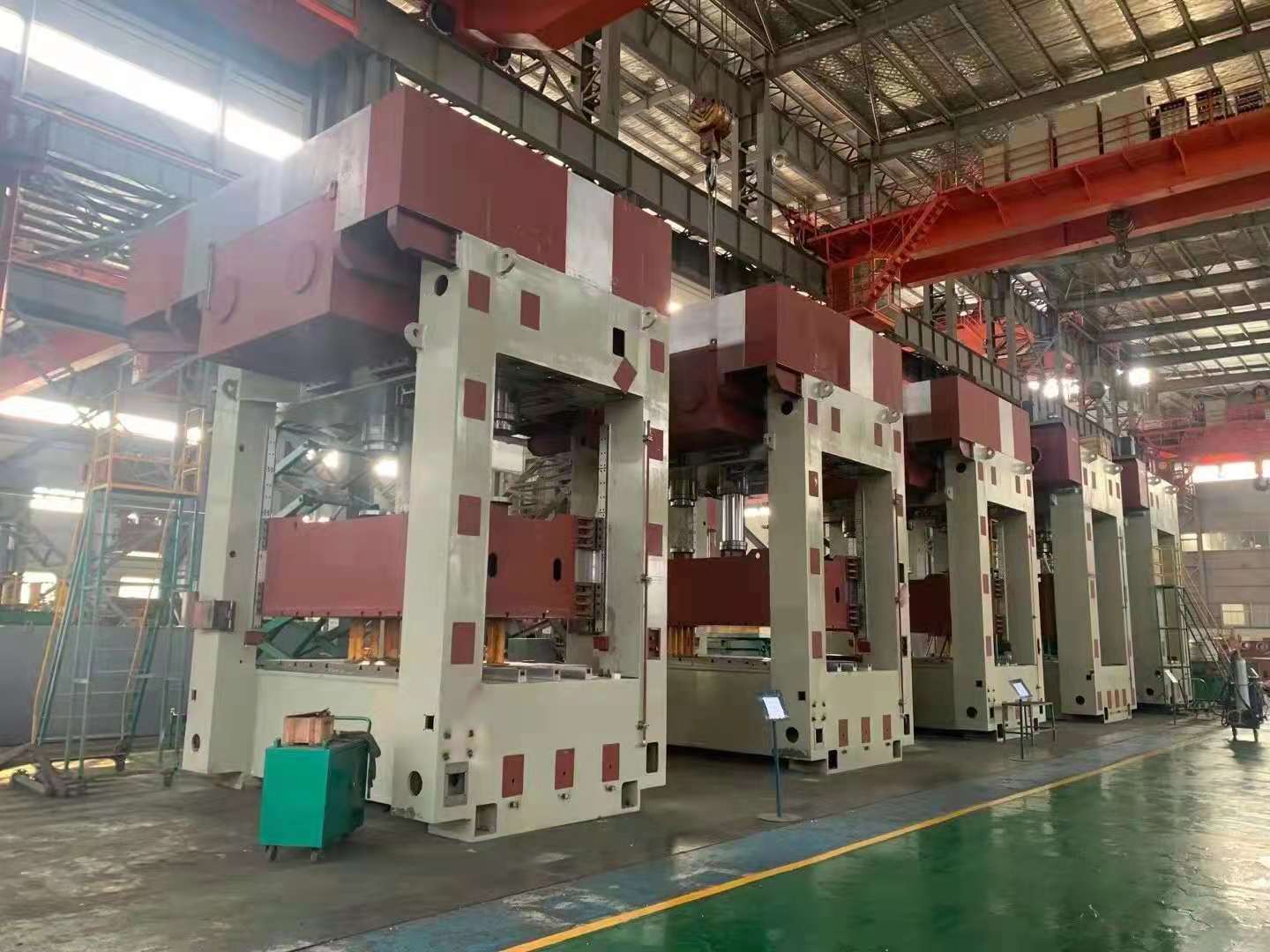 火車(chē)門(mén)板百葉生產(chǎn)線